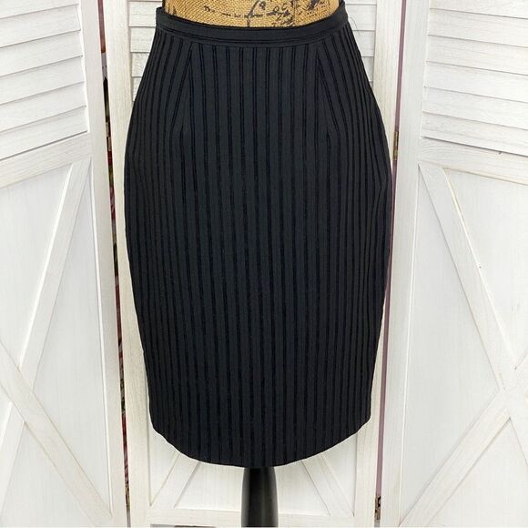 Donna Rae Ribbed Monochrome Stripe Pencil Skirt Black 4 - Picture 1 of 11